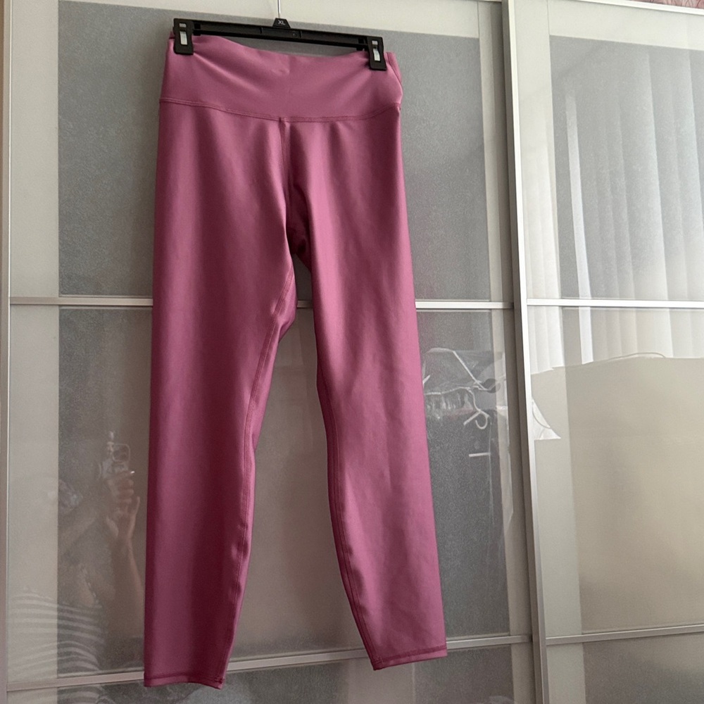 Alo Yoga Airlift leggings